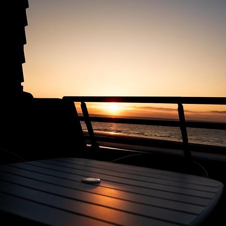 White & Sea, Face A La Mer Bray-Dunes Exterior foto